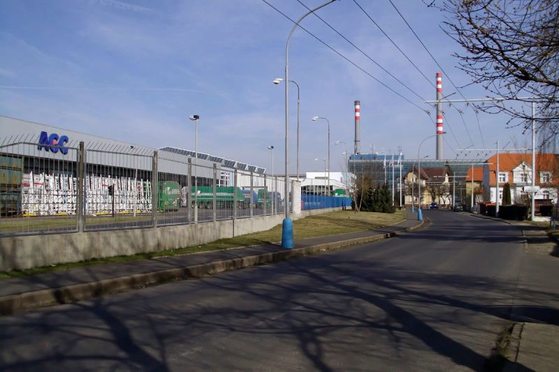 Soubor:AGC Flat Glass Teplice sklady.jpg