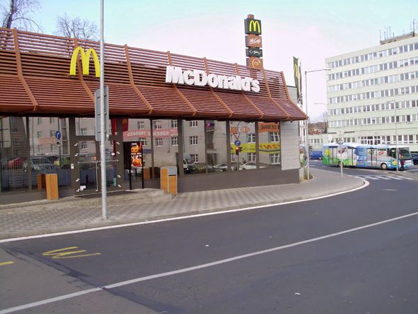 McDonald Teplice Masarykova.jpg